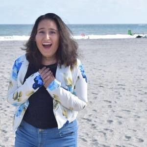 Meet your Posher, Desiree